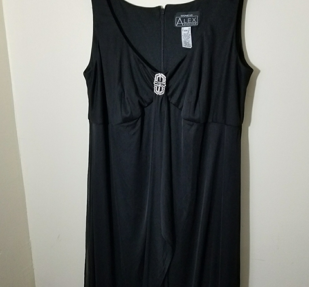 Long Alex Evenings Dress